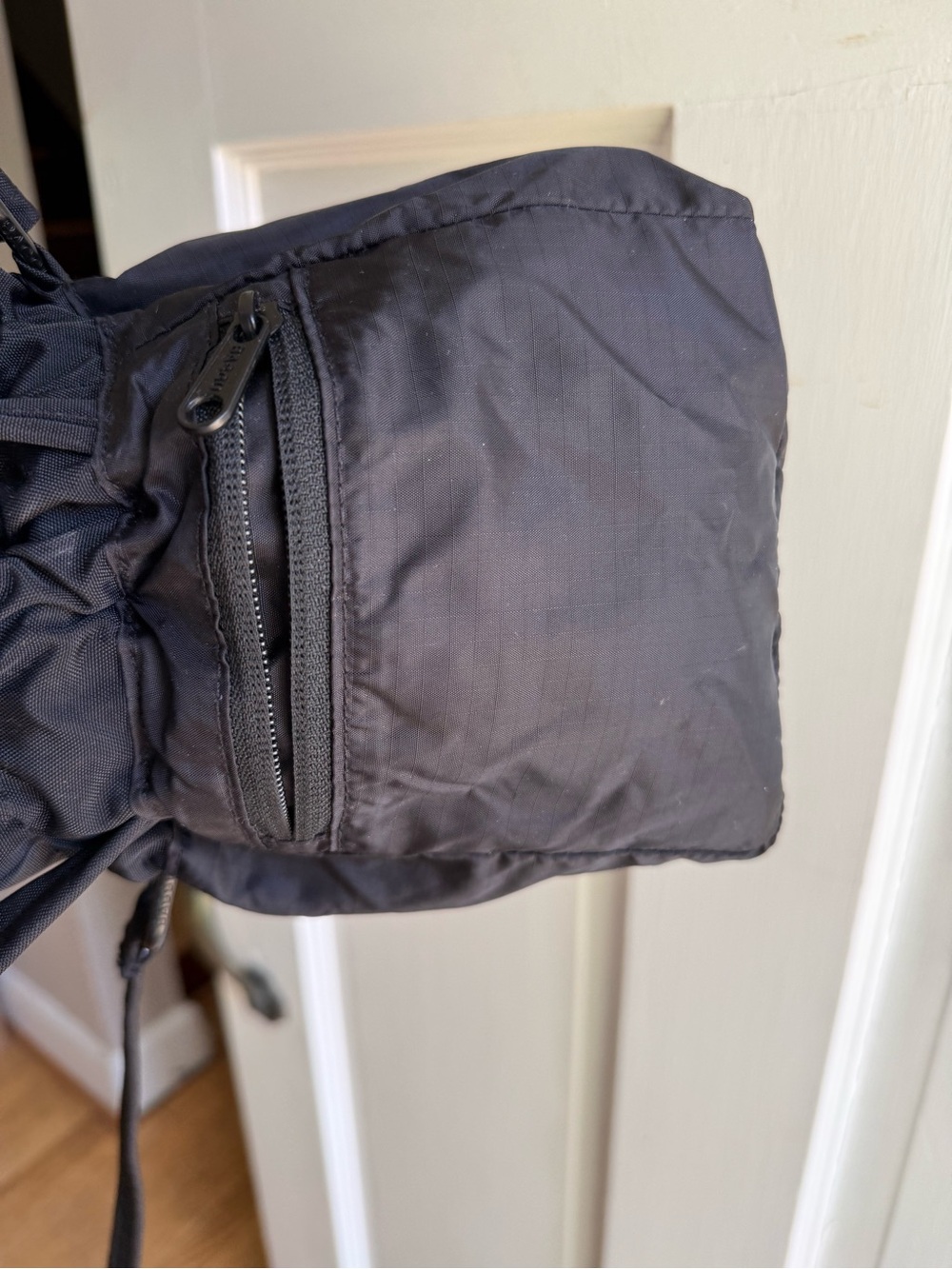 BAGGU Black Drawstring Bucket Tote - Picture 6 of 7